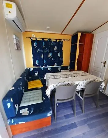 Campsite Camping Novela Mh 25 Port-la-Nouvelle
